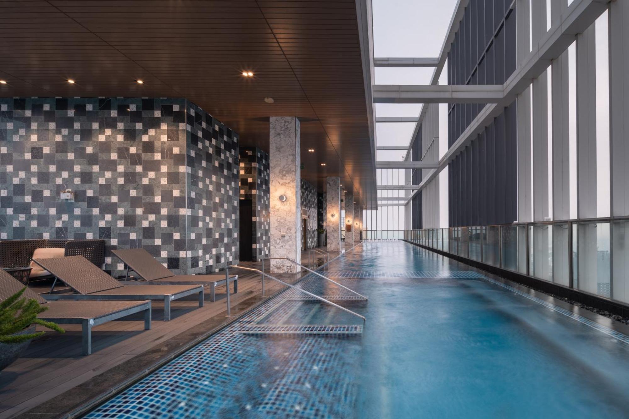 Hampton Residence Next To Emporium Bangkok Exterior photo