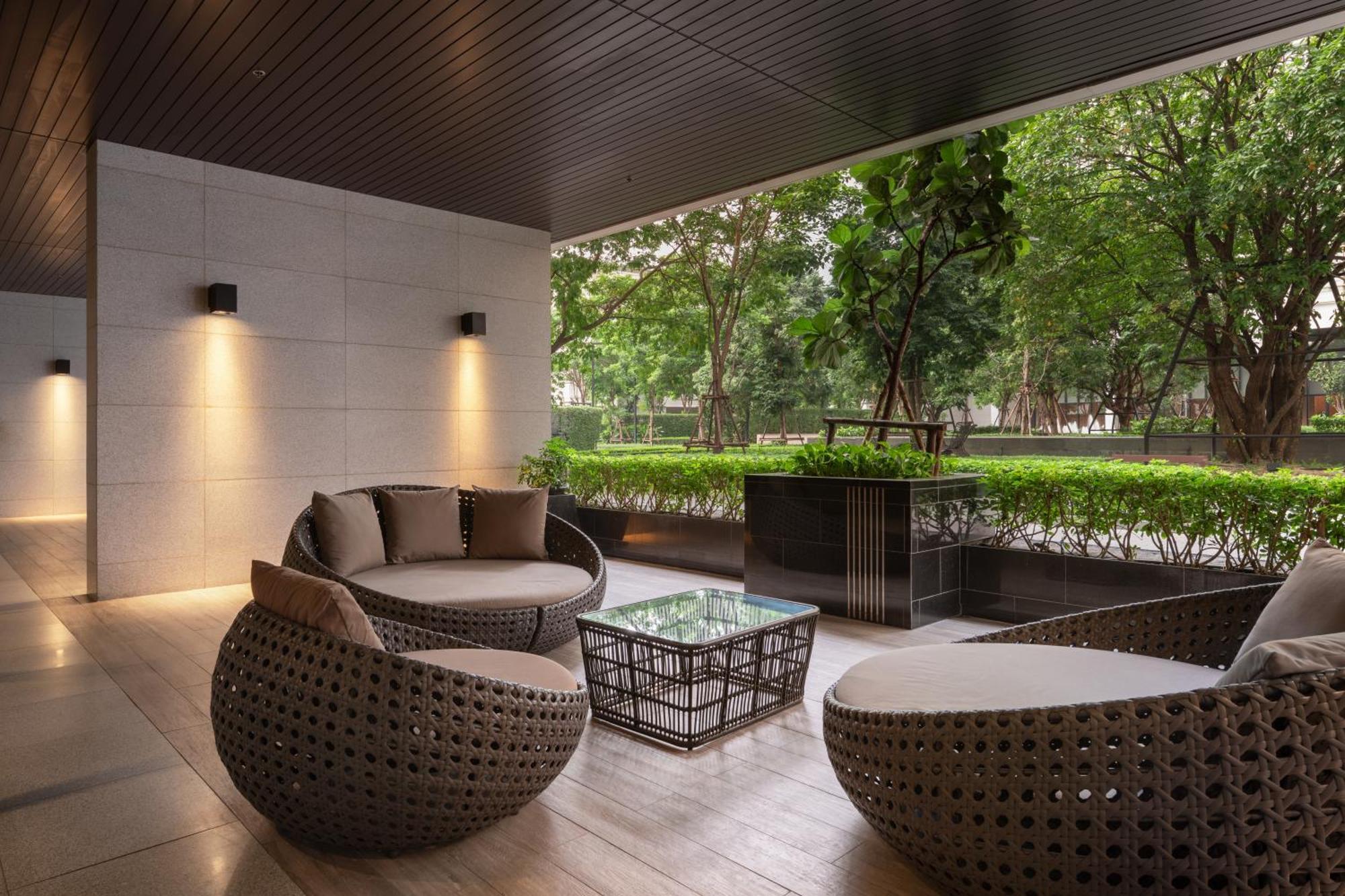 Hampton Residence Next To Emporium Bangkok Exterior photo