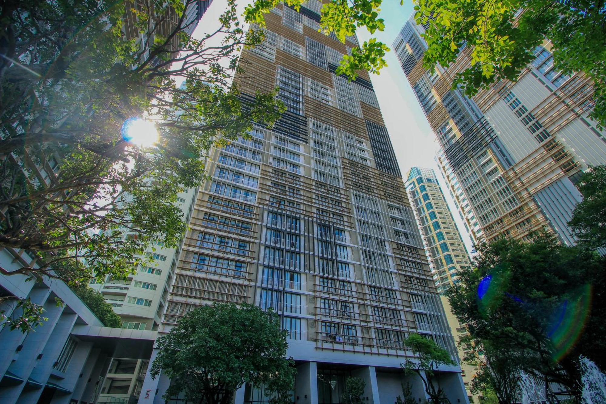 Hampton Residence Next To Emporium Bangkok Exterior photo